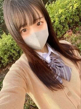 无码片商加勒比在黄金周的新鲜鲍鱼大久保真理惠是谁？之前下过马吗？