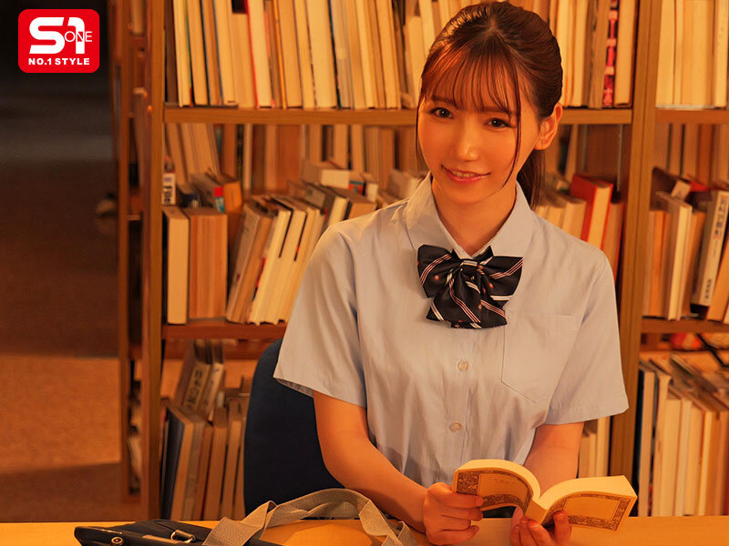 三田真鈴(三田真铃)作品SONE-485发布！搭电车遇到F奶极品制服美少女，凹凸有致的曲线让人忍不住犯规了&#8230;