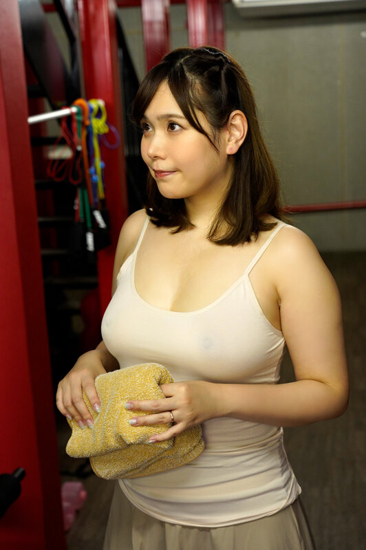 月見伊織(月见伊织)作品MRPA-002发布！到健身房的超爆乳人妻，「运动内衣汗水浸湿」被中出了！