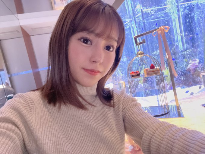 铃木柚香(鈴木柚香)出道作品番号及封面,铃木柚香个人简介