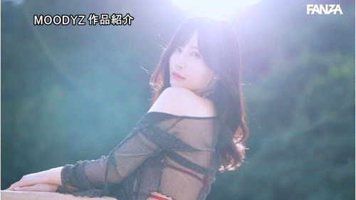 (MIKR-055)睽违5年重返淫光幕!佐々木あき(佐佐木明希)、复活!