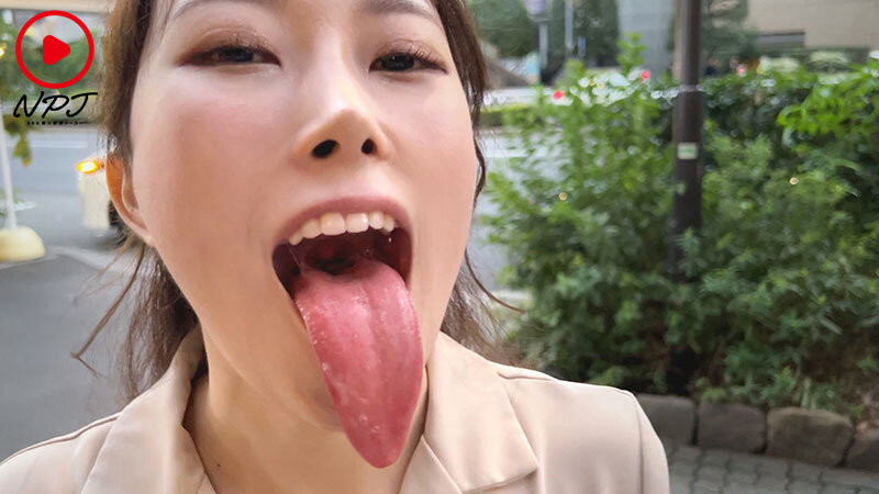 水逸ありさ(水逸有纱)作品NPJS-030发布!长舌妇肉食女在网路上有7.5万追踪、一夜被男优干了11发