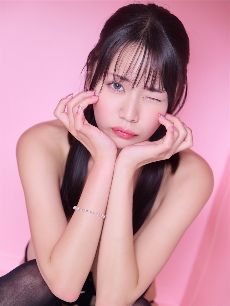 活动老被乱摸⋯田野忧决定反击了！