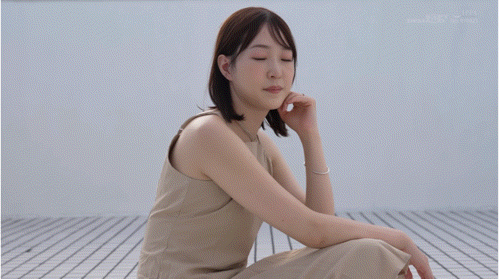 高村澪(SDNM-534)177公分的大长腿!抖M的她被男优搞到哭!