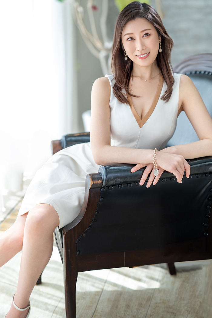 冨永ののか(冨永乃乃花)作品DTT-078发布!美脚美乳美鲍鲍!国际线空姐沉迷于日本男优的棒子下了!