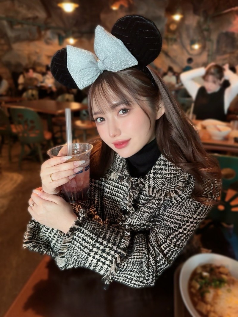 游夏威夷惊魂!J罩杯的五条恋被关到小房间盘查!