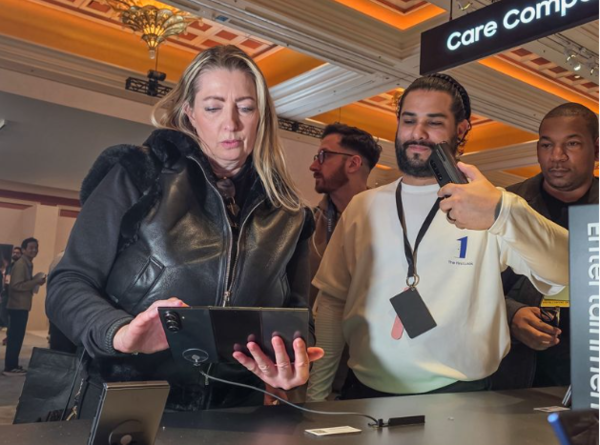 三星多项产品获CES 2026大奖 折叠屏手机获最高评价 三星多项产品获CES 2026大奖 折叠屏手机获最高评价