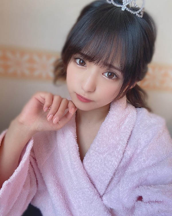 最新推荐!23岁性感小只马《渚三月》精选作品介绍……