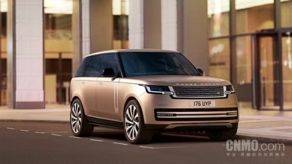 从行李架设计看SUV美学：奥迪、奔驰、路虎对比