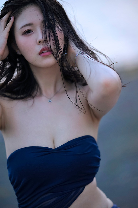 (JUR-067)麦当娜的超级新人!拥有纯白肌肤的美丽秋田犬女郎!久远美绪诞生了!