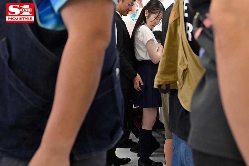 香水じゅん(香水纯)作品SSIS-914发布!用最清纯的脸蛋做最凶残的事!让男优看了就怕!