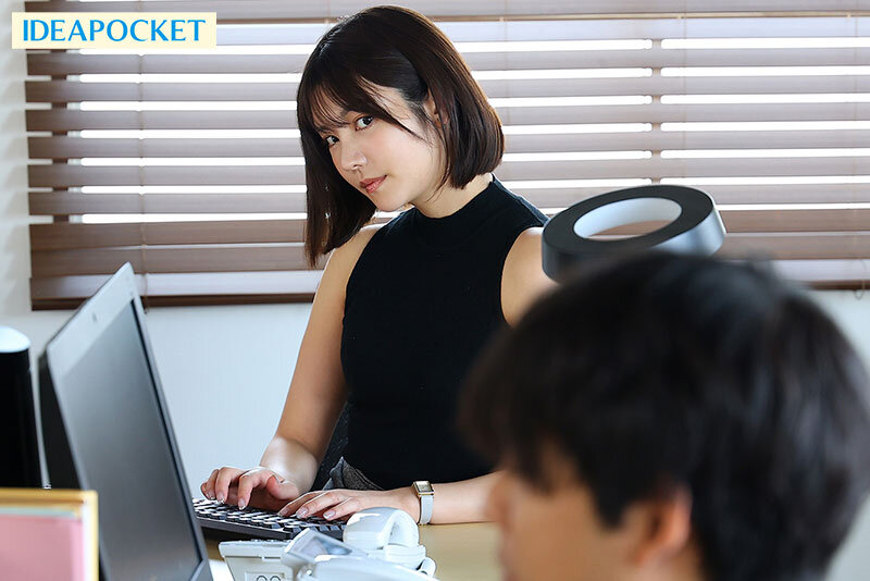 楓カレン(枫花恋)作品IPZZ-261发布！女上司专门狩猎已婚男，狂吸男员工下体！