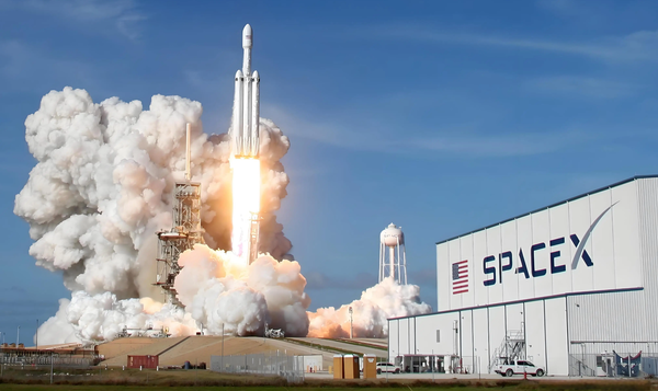 史上最大IPO即将诞生 SpaceX要带飞摇摇欲坠的美股？