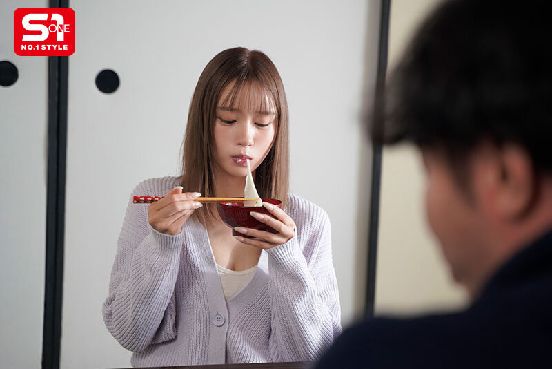 儿玉七海(SNOS-219) 放假不回家！「巨乳女大生」找舍监取暖，不小心就大干好几场