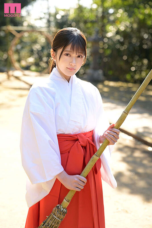 北乃衣织(MIDA-756)纯白美肌水晶美乳！神社女孩「北乃衣织」羞涩登场！