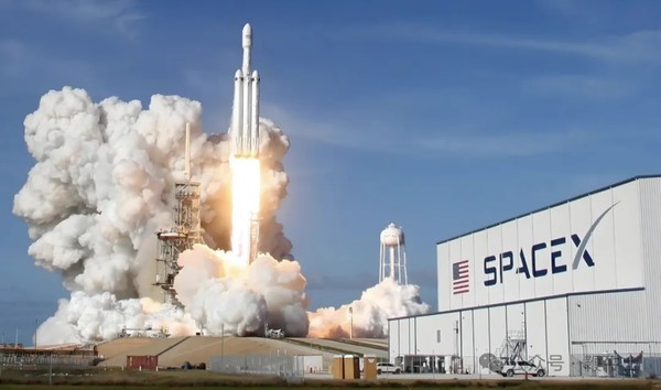 SpaceX SpaceX计划首次尝试将星舰飞船送入地球轨道 绕六圈