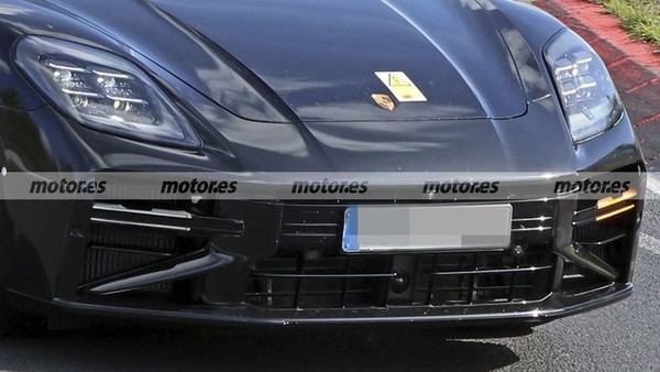 保时捷Panamera 2028款保时捷Panamera低伪装路试曝光 明年年中发布